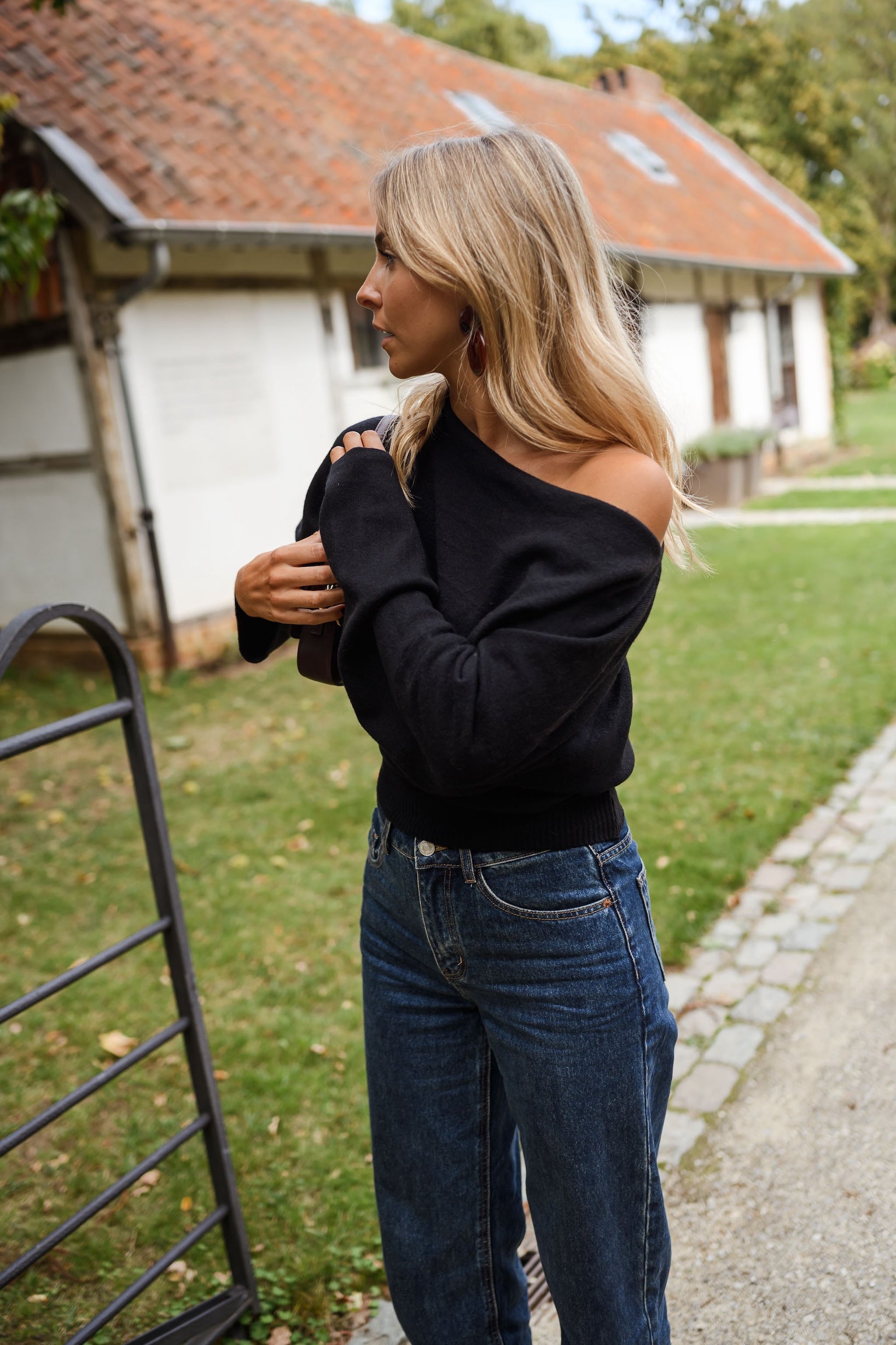 Black Richard Sweater